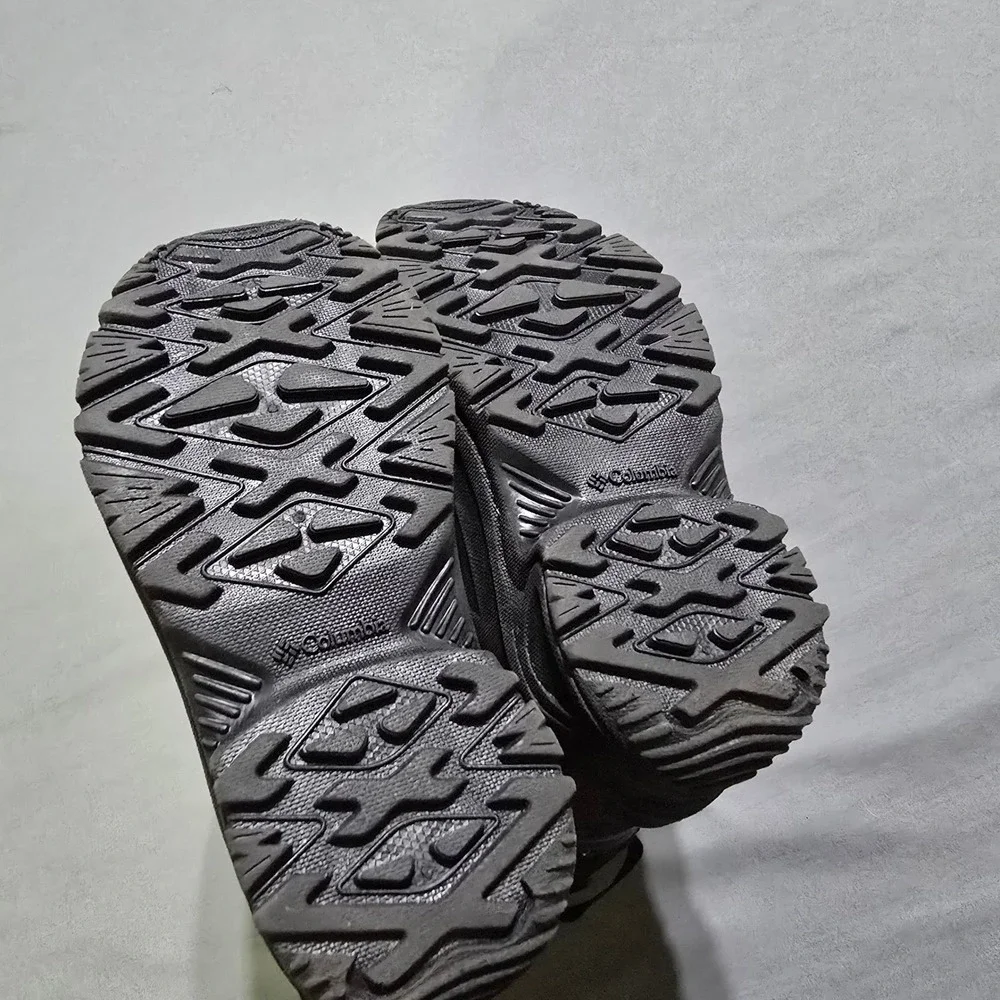 Columbia Bugaboot Winter Boots Kids Size 2 Black Waterproof Insulated BY4430-010